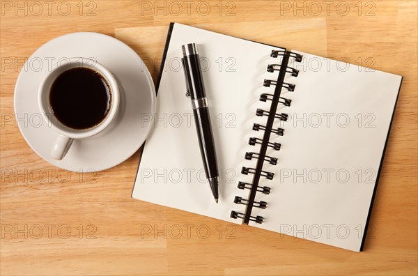 Blank spiral note pad