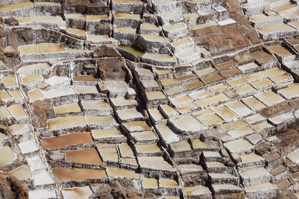 Terraces for salt extraction