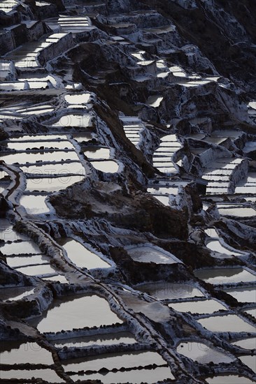 Terraces for salt extraction