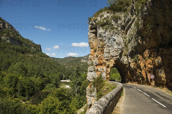 Rock tunnel