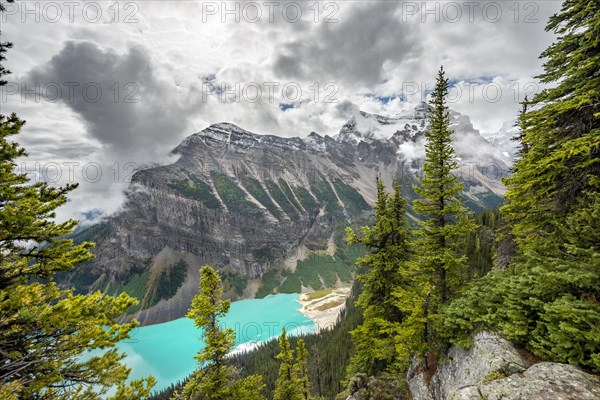 View of turquoise glacial Lake Louise