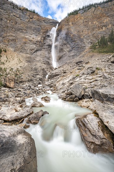 Takakkaw Falls