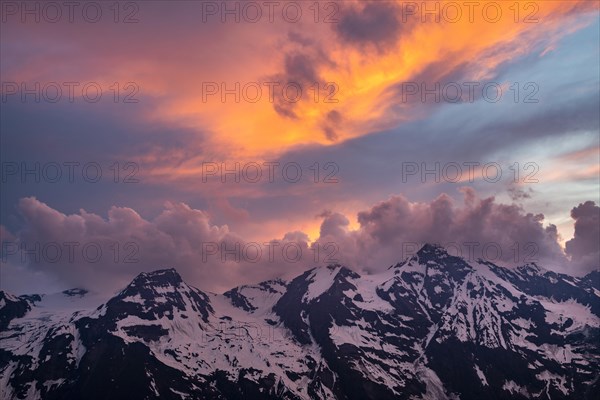 Mountain peaks in the evening mood