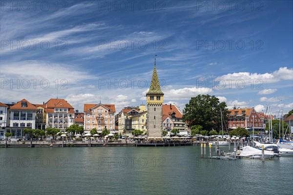 Harbour with Mangturm