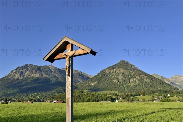 Wayside cross in the Lorettowiesen