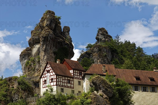 Rock village or church village Tuechersfeld