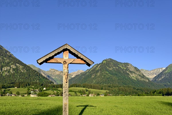 Cross in the Lorettowiesen