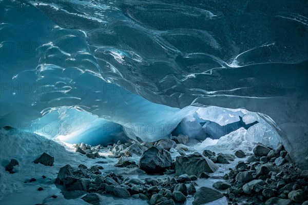 Glacier cave