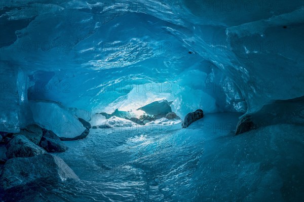 Glacier cave