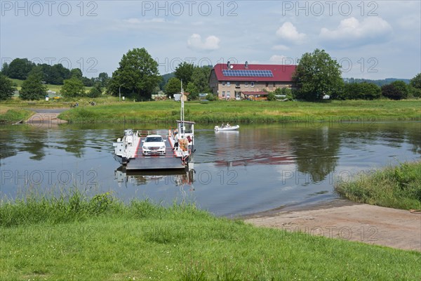 Yaw rope ferry Gewissenruh on Weser