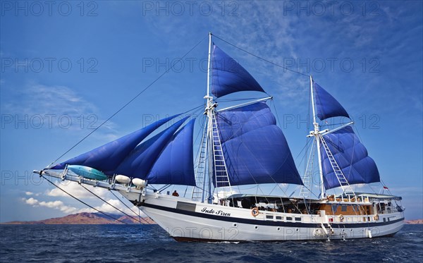 Sailing schooner S/Y Indo Siren