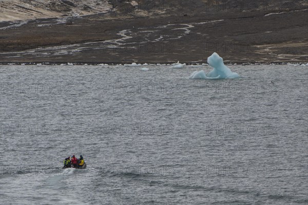 Zodiac approaching Champ Island