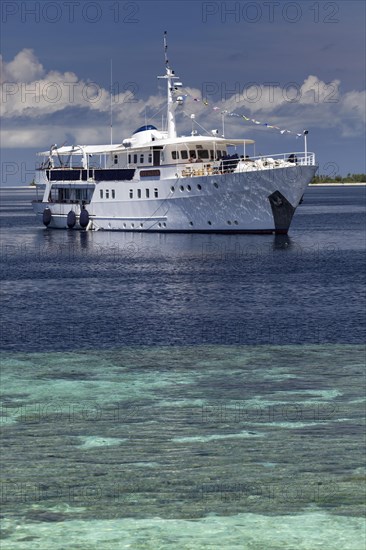 Luxury dive boat