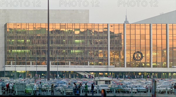 Parking lot in front of the Palace of the Republic filled with cars of GDR citizens using the open border in November