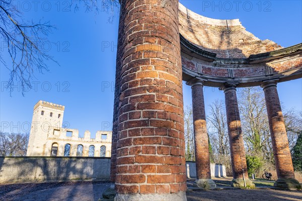 Monopteros and Norman Tower on the Ruinenberg in winter