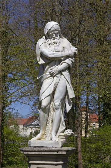 Statue