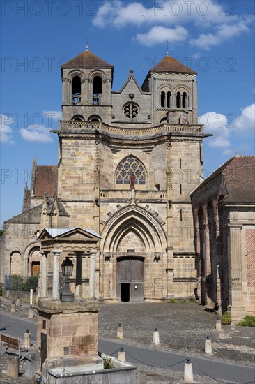 Saint Pierre and Saint Paul priory chuch