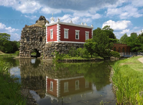 Stein Island with the Villa Hamilton