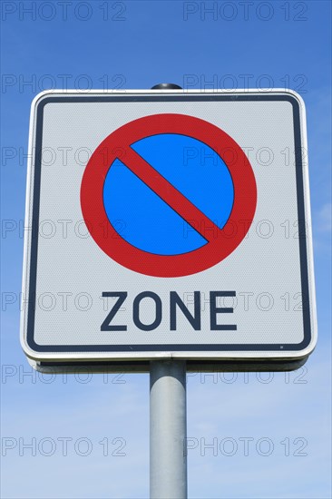 No stopping zone