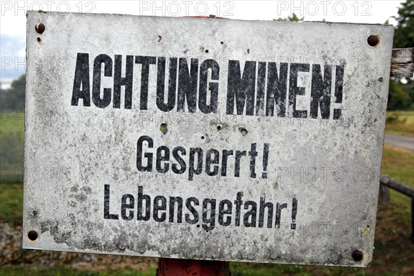 Sign Achtung Minen