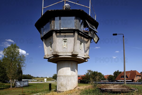 Border fortification with column path