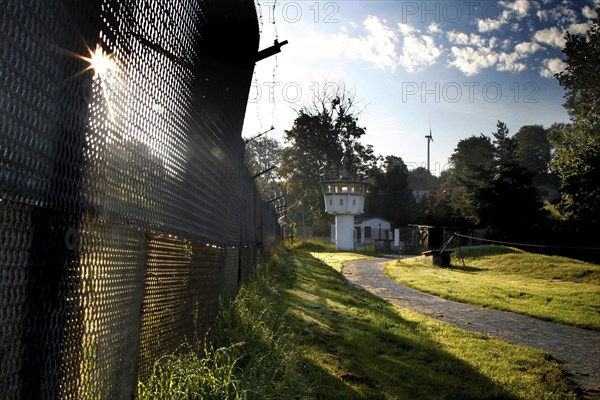 Border fence