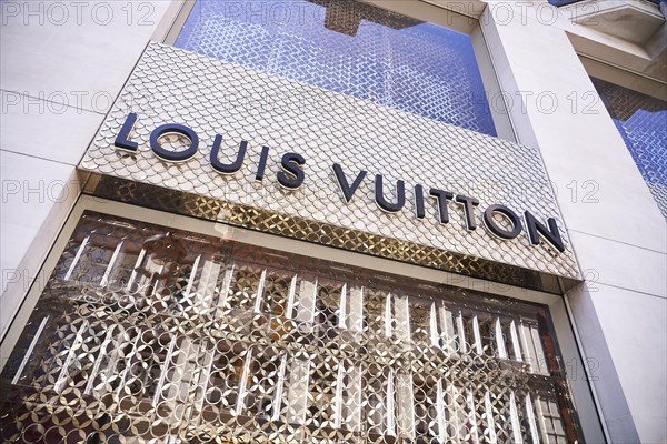 Louis Vuitton shop sign