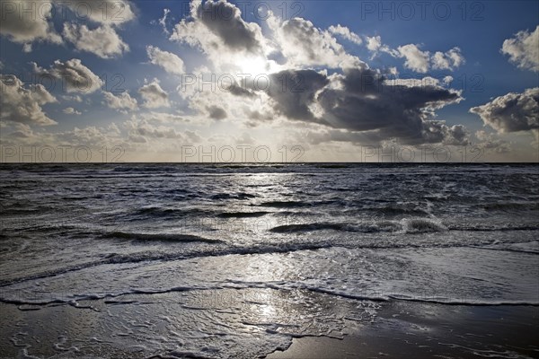 North Sea with outgoing waves in backlight