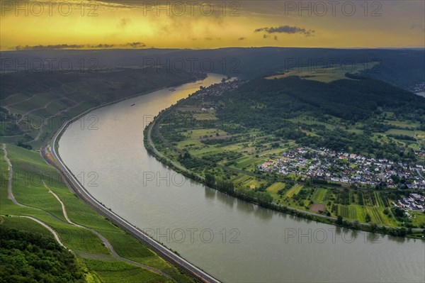 View from the Gedeonseck down to the Rhine bend