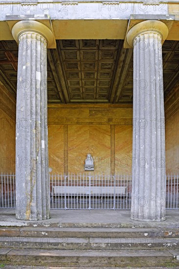 Porticus in memory of Queen Luise