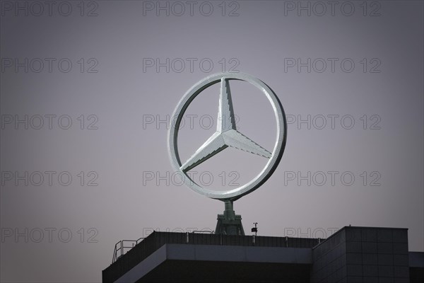 Mercedes star