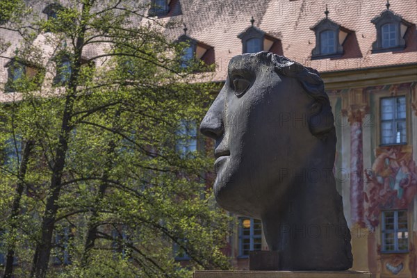 Bronze sculpture from 1987 is a work by Igor Mitoraj