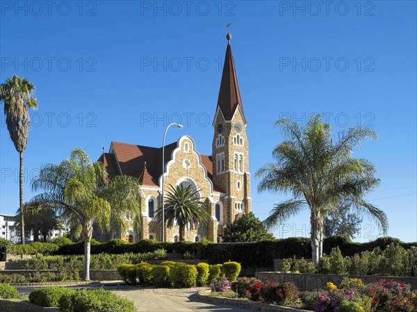 Park at the Ink Palace and Evangelical Lutheran Christ Church from 1910