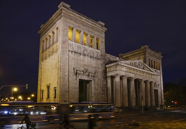 Propylaea on the Koenigsplatz in Munich in the evening