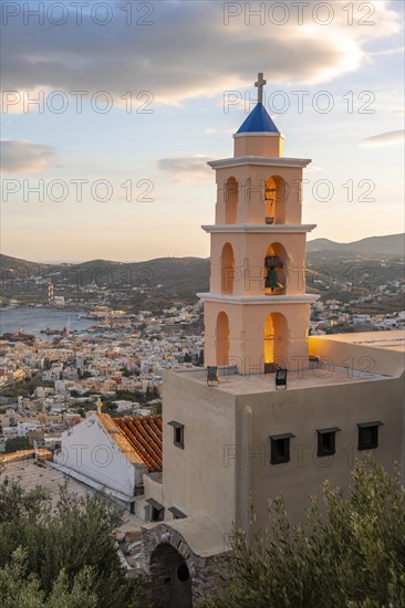 View from Ano Syros to houses of Ermoupoli