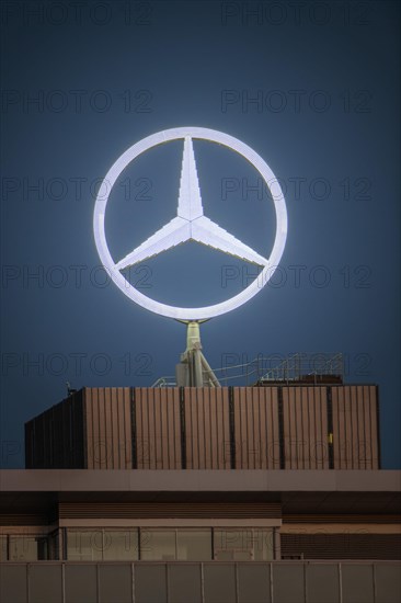 Mercedes star