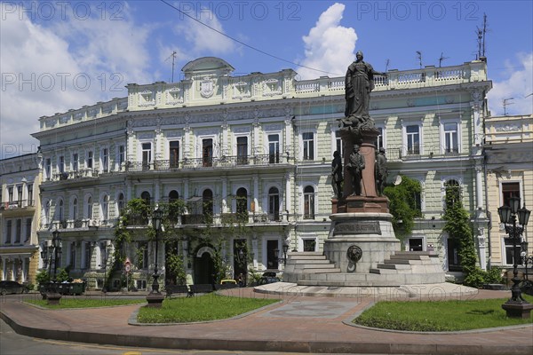 Catherine Square with monument to Tsarina Catherine II