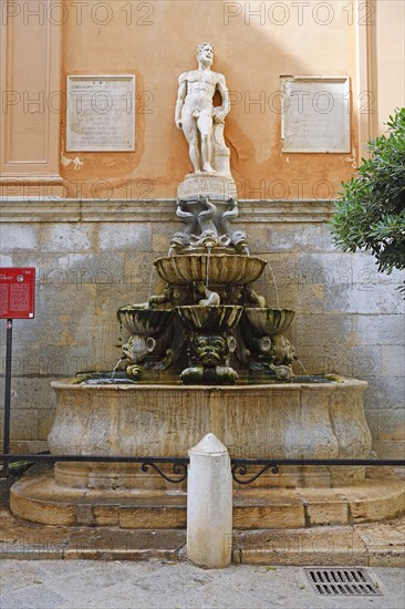 Fontana di Saturno