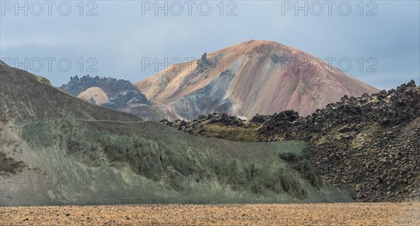 Burnisteinsalda and lava field Laugahraun