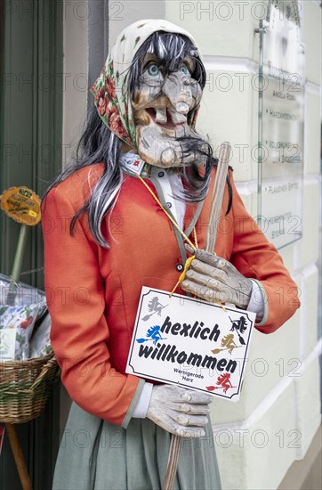 Witch figure as advertising medium in front of a shop in Wernigerode