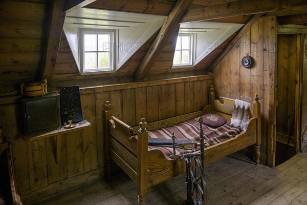 Bedroom with spinning wheel