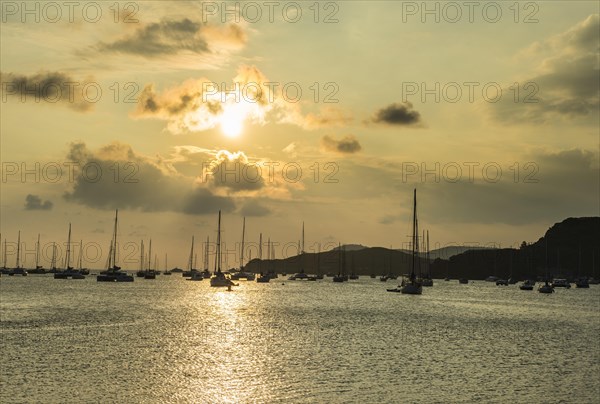 Little boats in the Magenta Port Sud