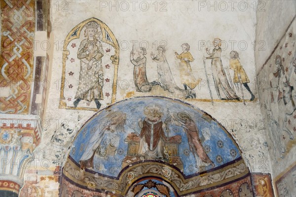 Wall paintings in the painted church of Saulcet