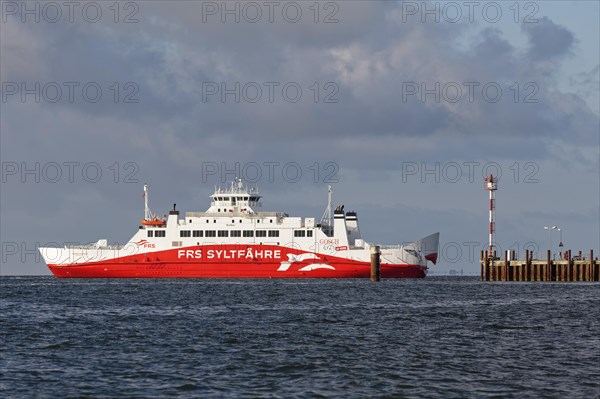 FRS Sylt ferry sails into Lister Harbour