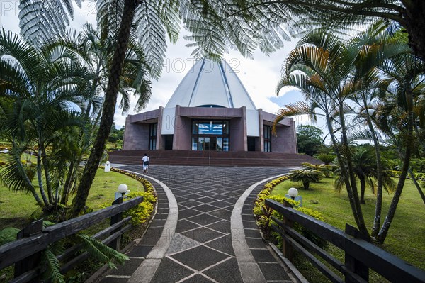 Park of the Baha'i House of Worship Samoa