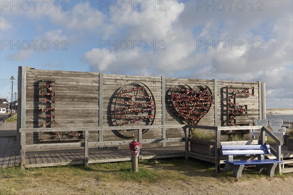 Metal lettering Love