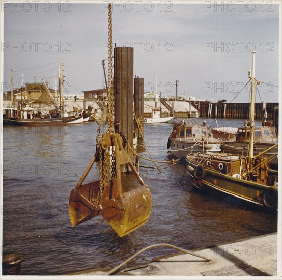 Sylt in the early 1960s: List harbour with fishing boats and dredger shovel