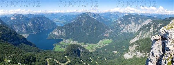 View from Krippenstein with a view of Hallstaetter See