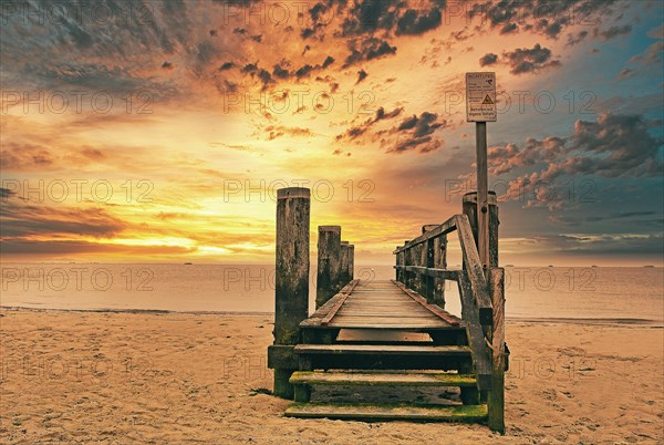 Bathing jetty