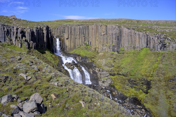 Basalt walls at Studlafoss